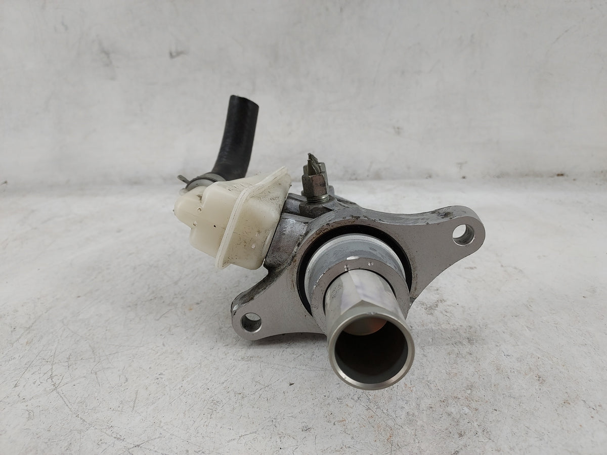 2014-2020 Infiniti Qx60 Brake Master Cylinder 1498989 - Oemusedautoparts1.com