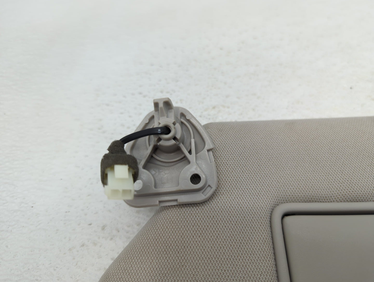 2019-2020 Infiniti Qx60 Sun Visor Shade Replacement Passenger Right Mirror Fits Fits 2019 2020 OEM Used Auto Parts - Oemused
