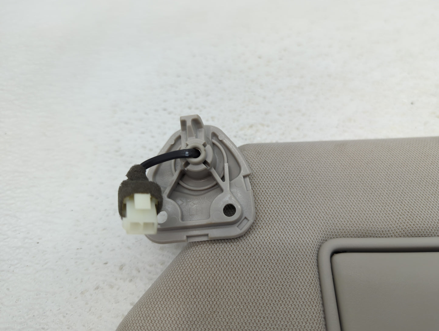 2019-2020 Infiniti Qx60 Sun Visor Shade Replacement Passenger Right Mirror Fits Fits 2019 2020 OEM Used Auto Parts - Oemused