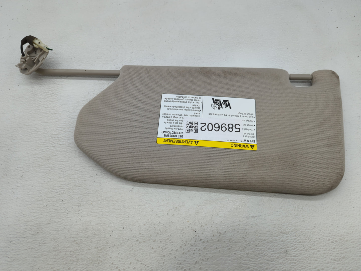 2019-2020 Infiniti Qx60 Sun Visor Shade Replacement Passenger Right Mirror Fits Fits 2019 2020 OEM Used Auto Parts - Oemused