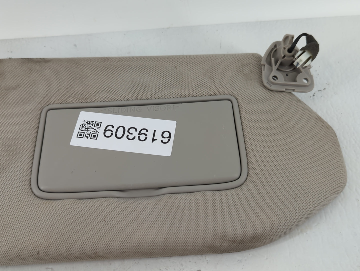 2019-2020 Infiniti Qx60 Sun Visor Shade Replacement Driver Left Mirror Fits Fits 2019 2020 OEM Used Auto Parts - Oemusedauto