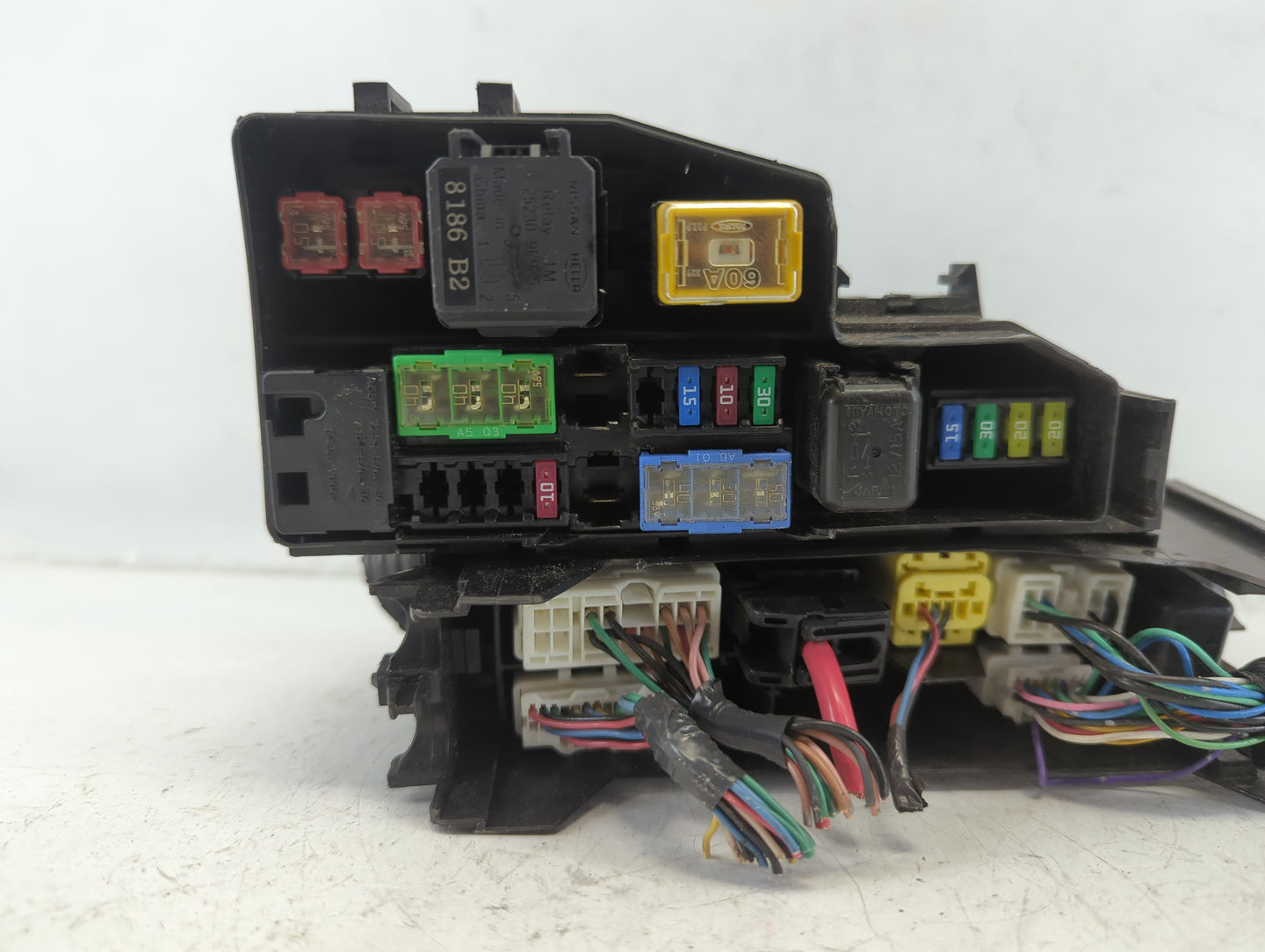 2015-2020 Infiniti Qx60 Fusebox Fuse Box Panel Relay Module P/N:7254-5763-30 24381 7990A Fits OEM Used Auto Parts - Oemuseda