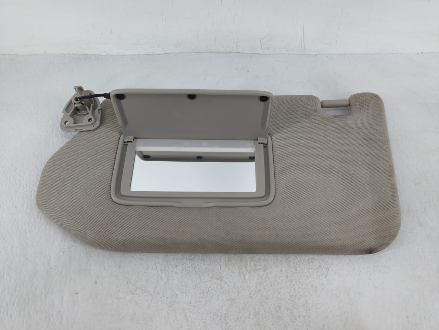 2019-2020 Infiniti Qx60 Sun Visor Shade Replacement Driver Left Mirror Fits Fits 2019 2020 OEM Used Auto Parts - Oemusedauto