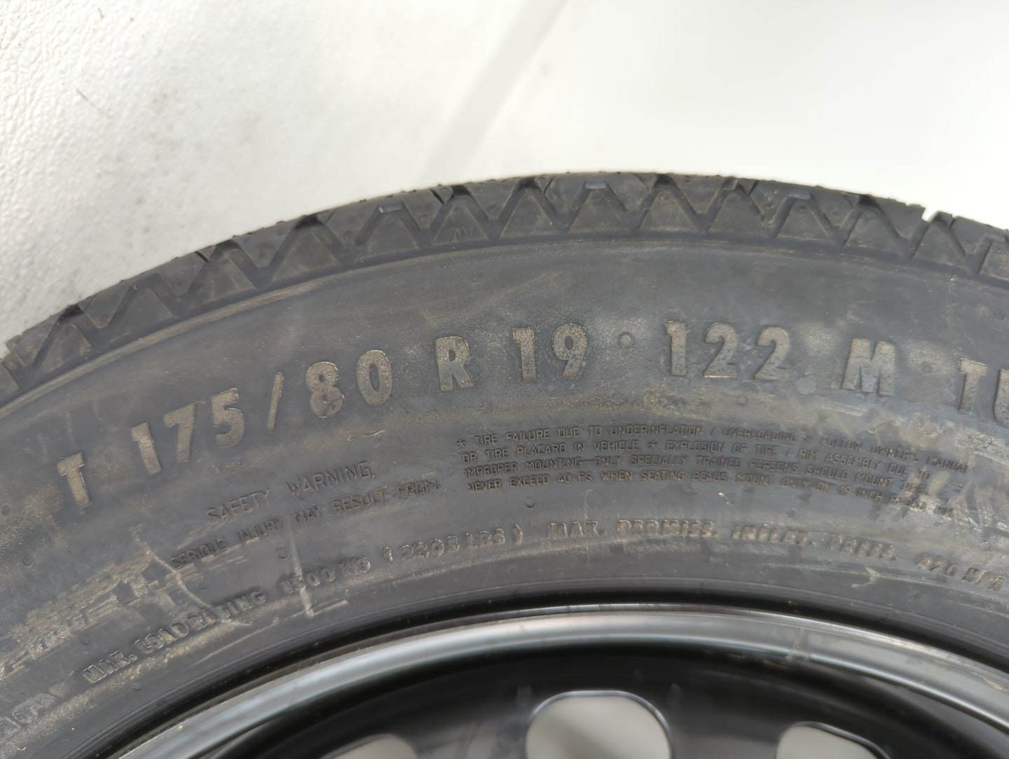 2017-2022 Jaguar F-pace Spare Donut Tire Wheel Rim Oem - Oemusedautoparts1.com