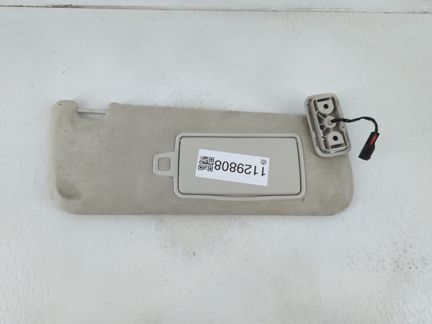 2017-2020 Jaguar F-Pace Sun Visor Shade Replacement Passenger Right Mirror Fits Fits 2017 2018 2019 2020 OEM Used Auto Parts