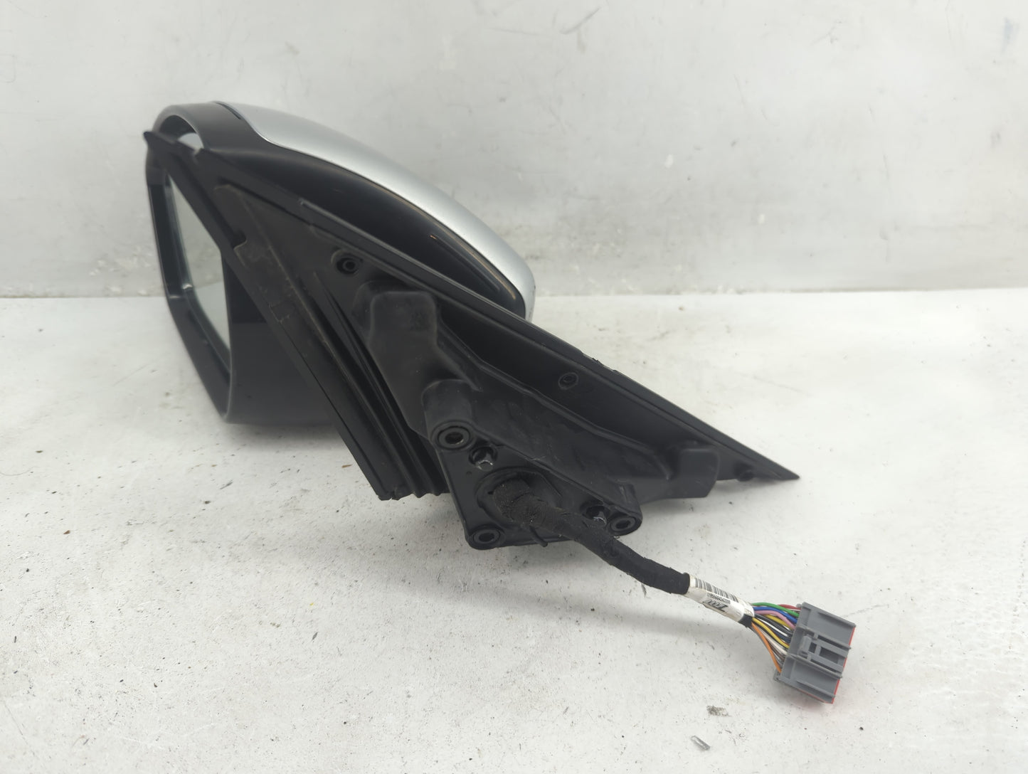 2017-2020 Jaguar F-Pace Driver Side View Mirror - Left Door Mirror OEM Used - Oemusedautoparts1.com