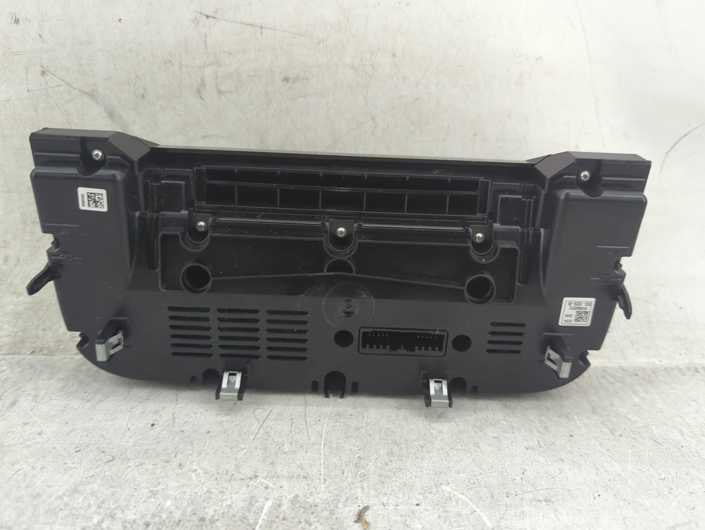2019-2020 Jaguar F-Pace Climate Control Module Temperature AC/Heater Replacement P/N:KX63-18C858-RB Fits Fits 2019 2020 OEM 