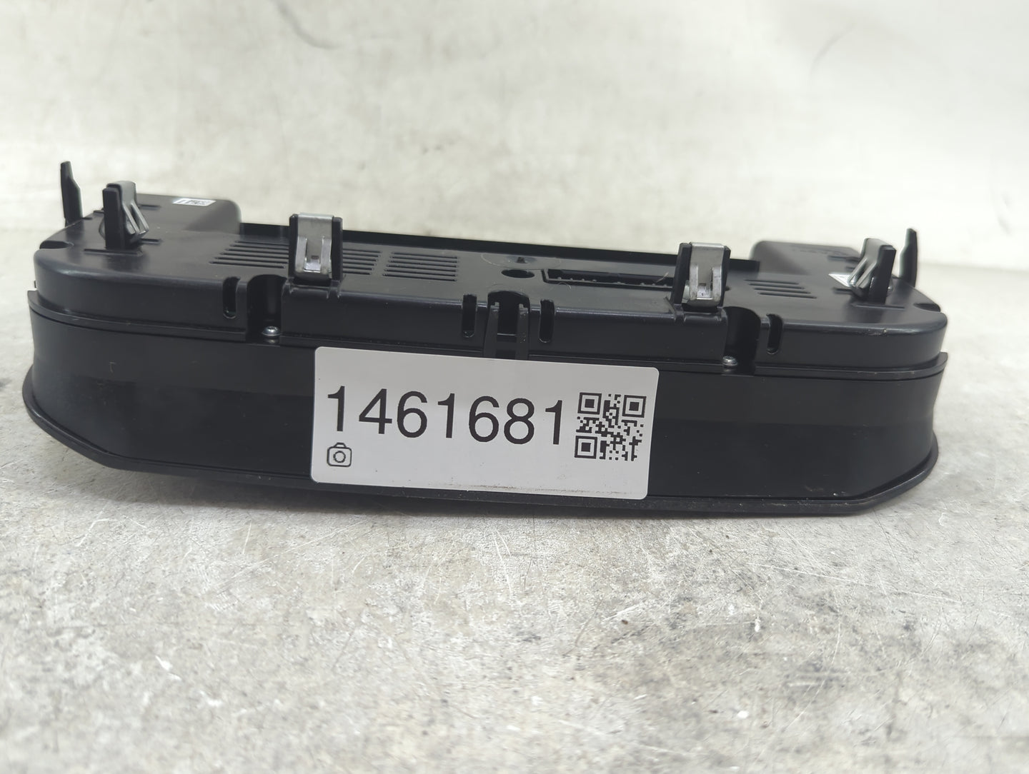 2019-2020 Jaguar F-Pace Climate Control Module Temperature AC/Heater Replacement P/N:KX63-18C858-RB Fits Fits 2019 2020 OEM 