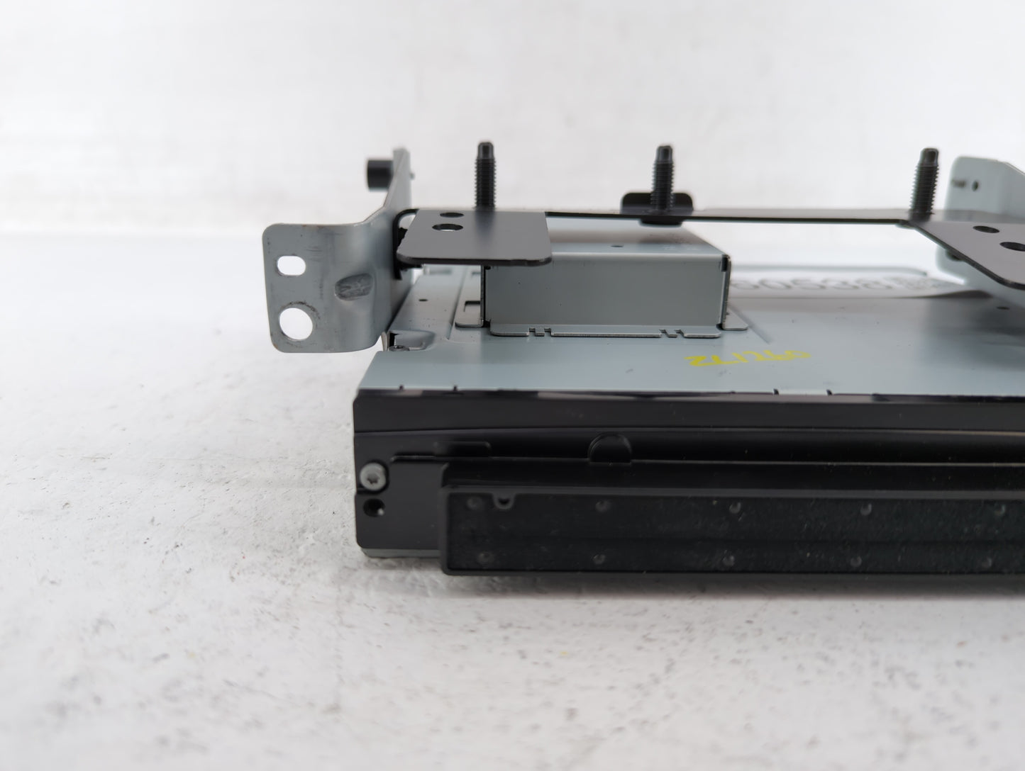 2017-2020 Jaguar F-Pace Radio AM FM Cd Player Receiver Replacement P/N:FW93-11B608-AD GX63-18K812-DE Fits OEM Used Auto Part