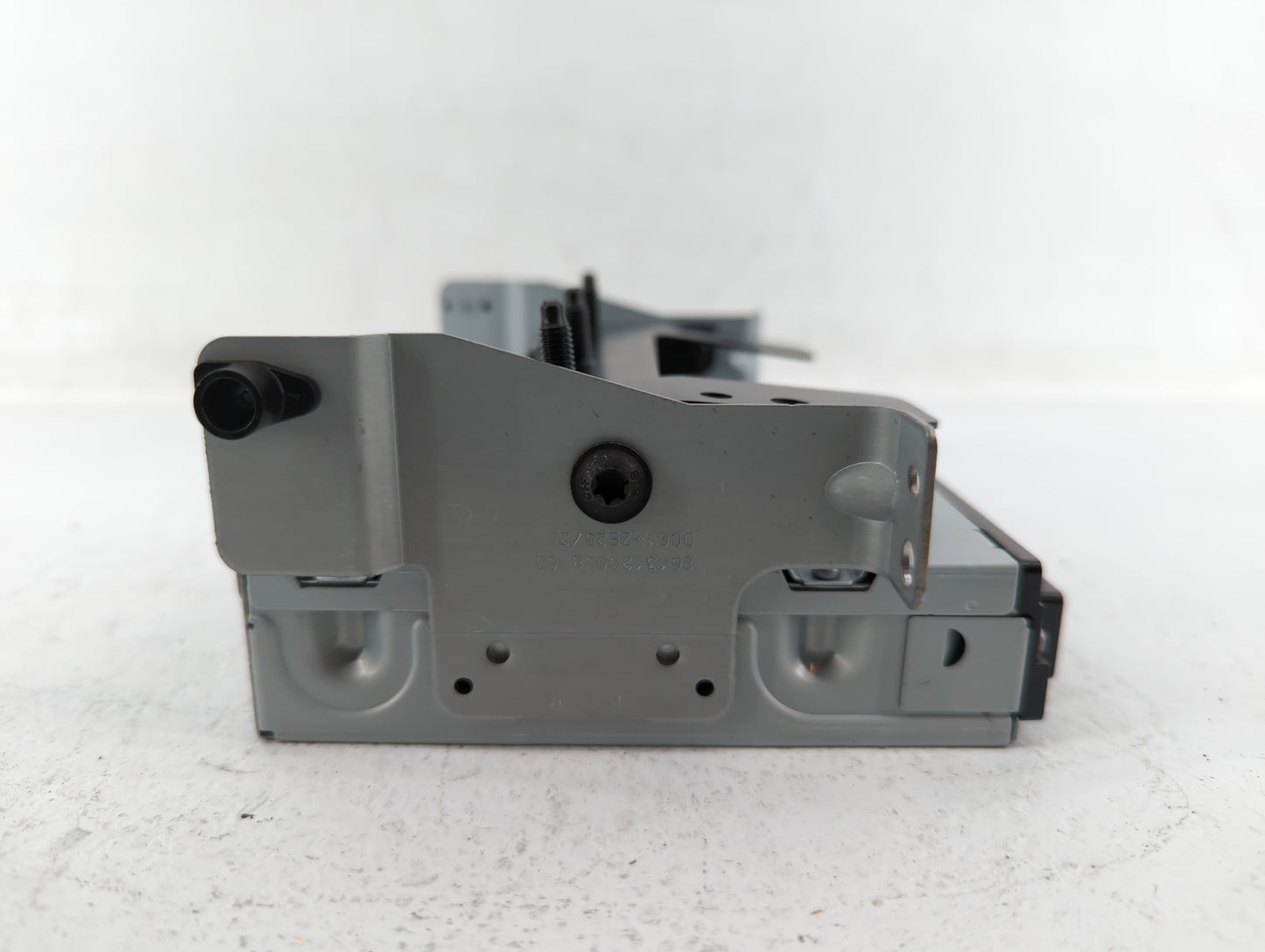 2017-2020 Jaguar F-Pace Radio AM FM Cd Player Receiver Replacement P/N:FW93-11B608-AD GX63-18K812-DE Fits OEM Used Auto Part