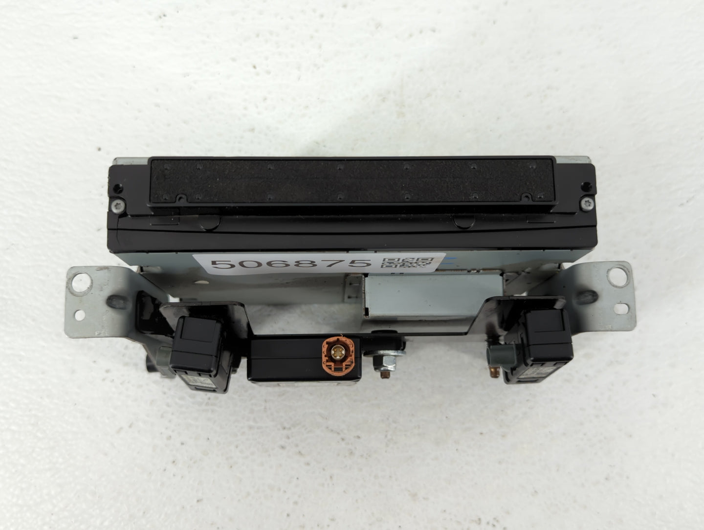 2017-2020 Jaguar F-pace Am Fm Cd Player Radio Receiver - Oemusedautoparts1.com