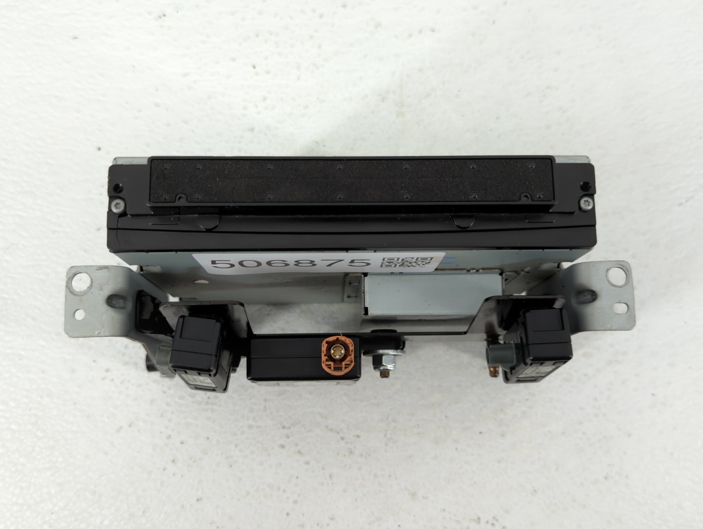 2017-2020 Jaguar F-pace Am Fm Cd Player Radio Receiver - Oemusedautoparts1.com
