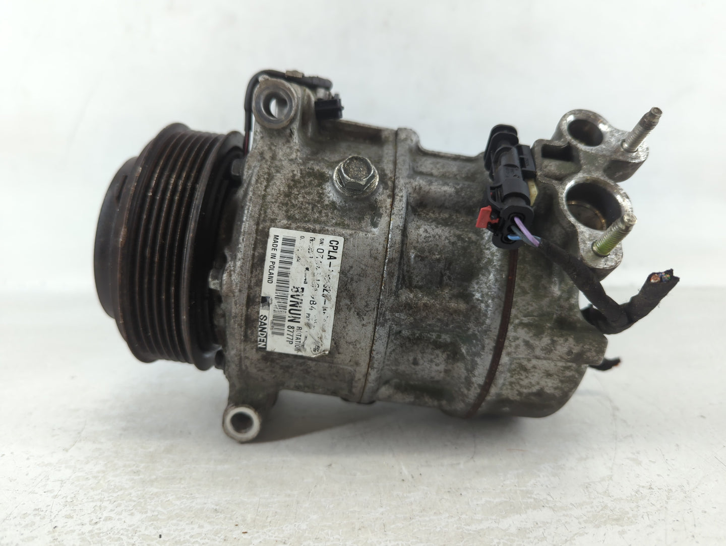 2017-2020 Jaguar F-pace Air Conditioning A/c Ac Compressor Oem - Oemusedautoparts1.com