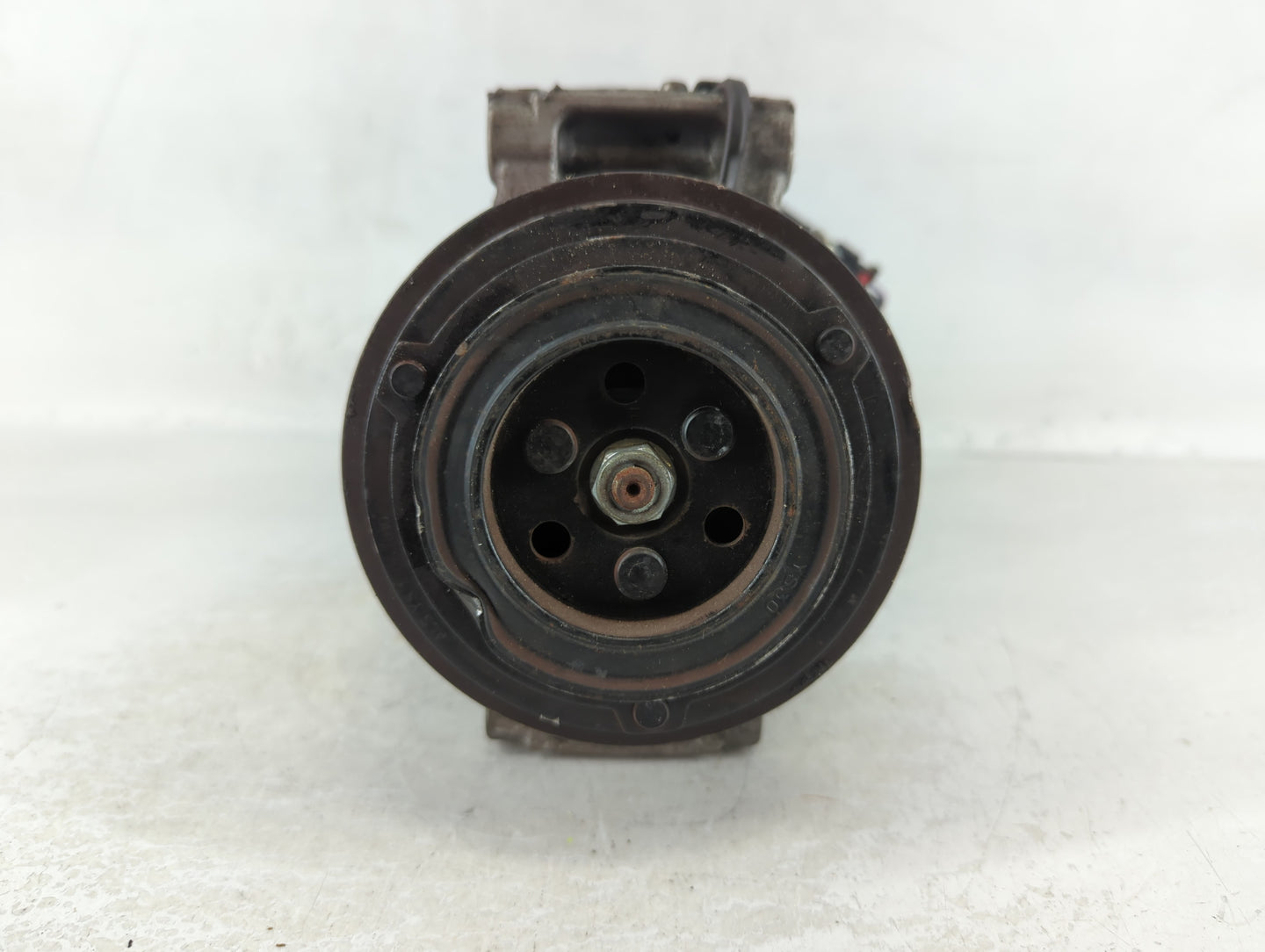2017-2020 Jaguar F-pace Air Conditioning A/c Ac Compressor Oem - Oemusedautoparts1.com