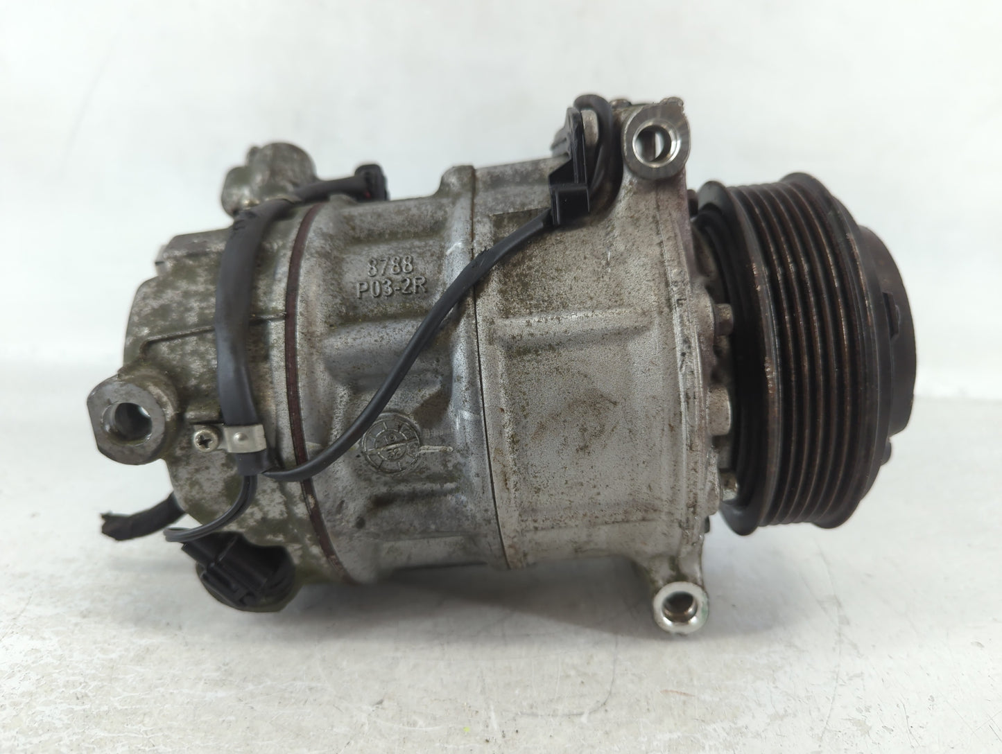 2017-2020 Jaguar F-pace Air Conditioning A/c Ac Compressor Oem - Oemusedautoparts1.com