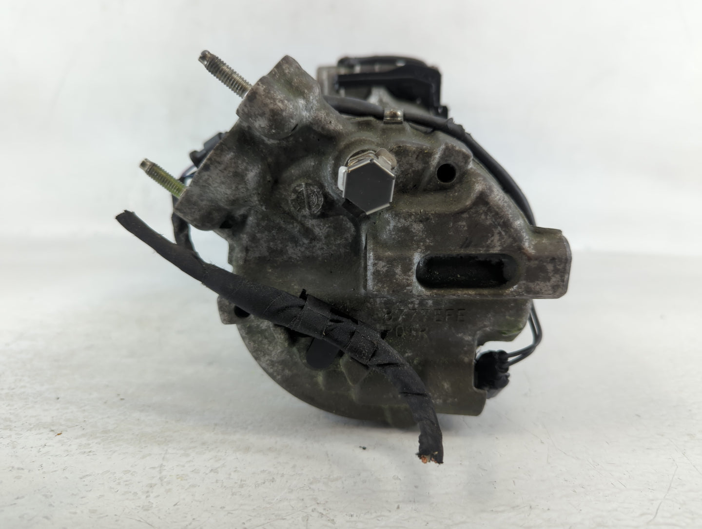 2017-2020 Jaguar F-pace Air Conditioning A/c Ac Compressor Oem - Oemusedautoparts1.com