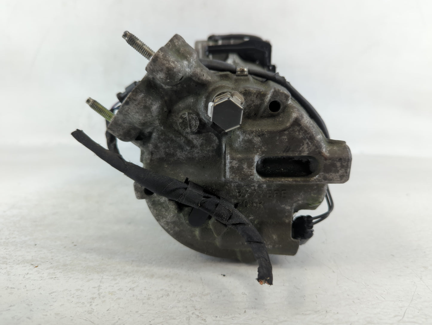 2017-2020 Jaguar F-pace Air Conditioning A/c Ac Compressor Oem - Oemusedautoparts1.com