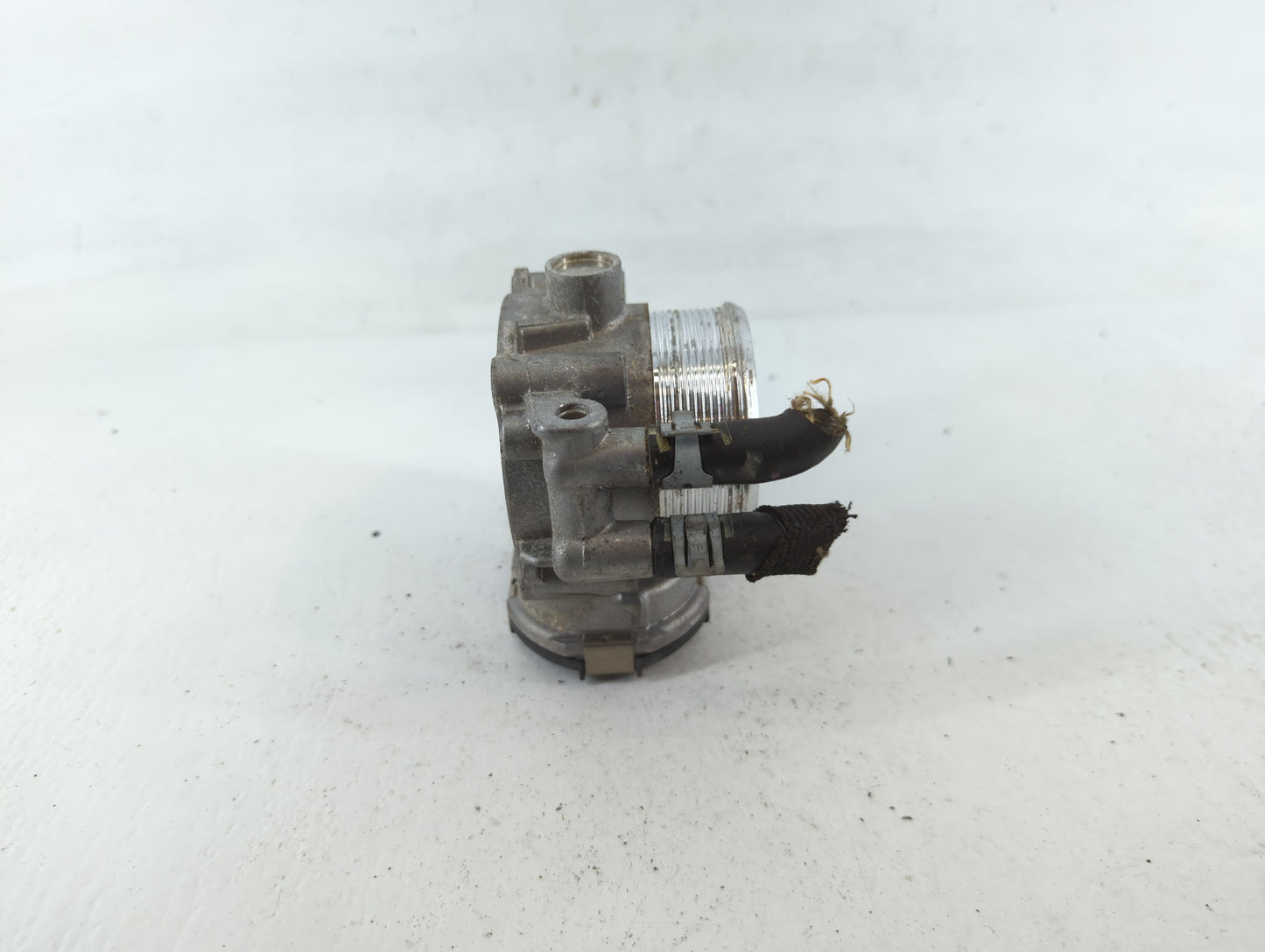 2018-2020 Jaguar F-Pace Throttle Body P/N:K4P3-9F991-AA Fits Fits 2018 2019 2020 OEM Used Auto Parts - Oemusedautoparts1.com