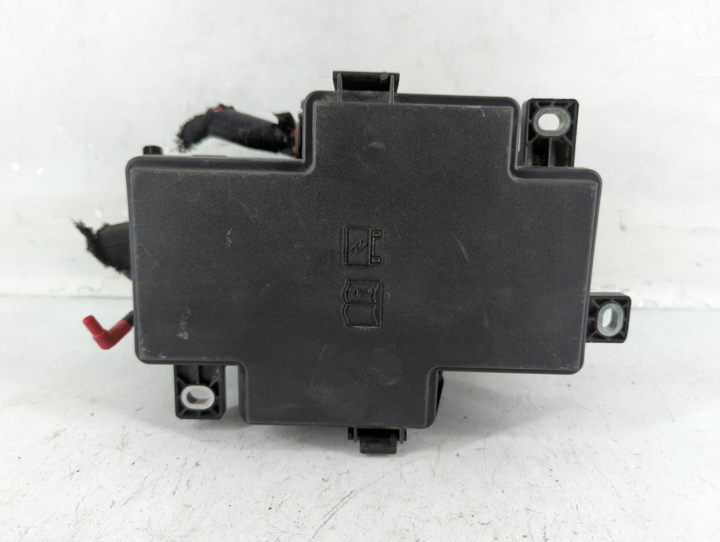 2020 Jaguar I-Pace Fusebox Fuse Box Panel Relay Module P/N:J9D3-14A076-CA Fits OEM Used Auto Parts - Oemusedautoparts1.com