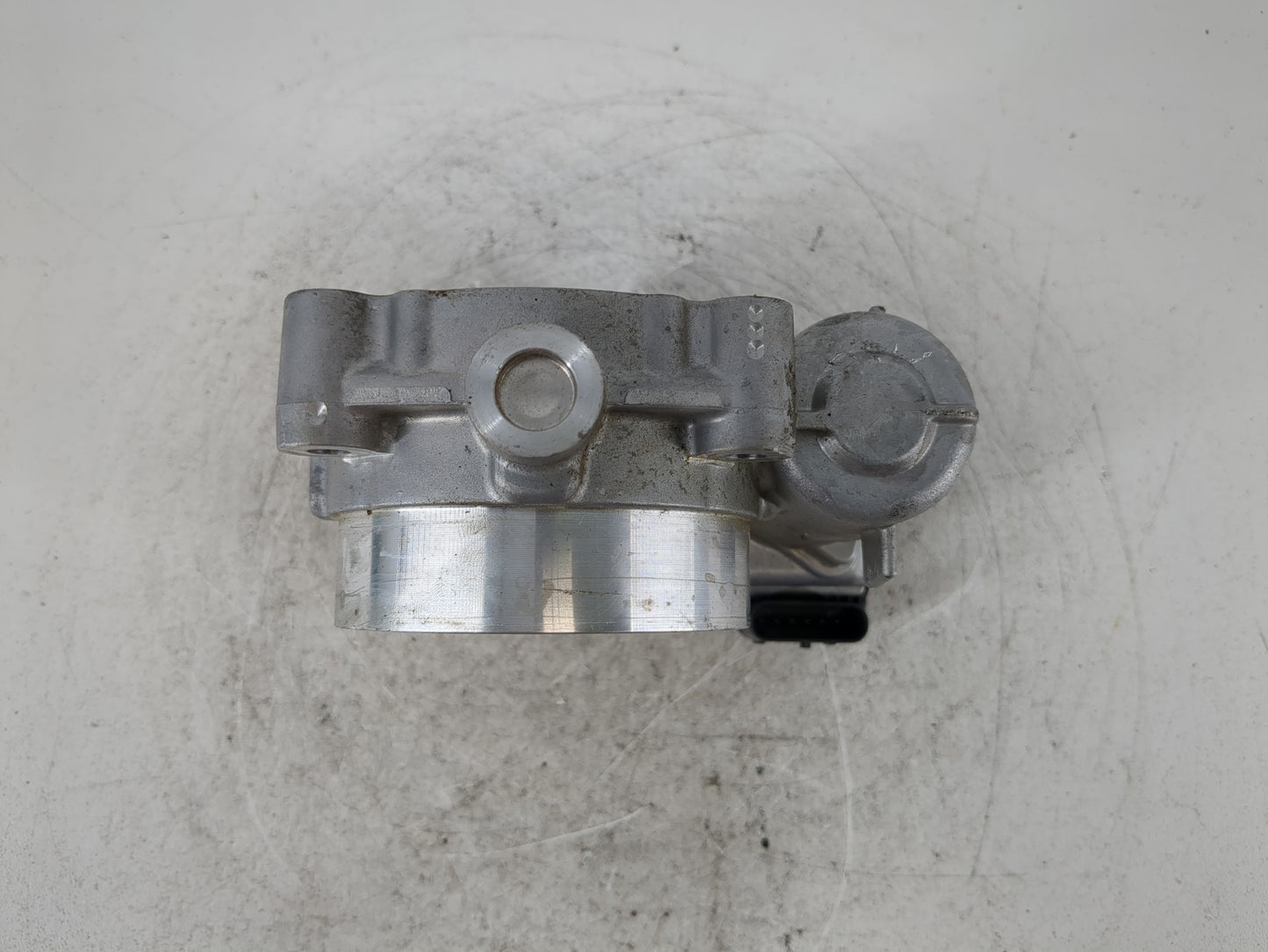 2014-2022 Jeep Cherokee Throttle Body Fits Fits 2011 2012 2013 2014 2015 2016 2017 2018 2019 2020 2021 2022 OEM Used Auto Pa