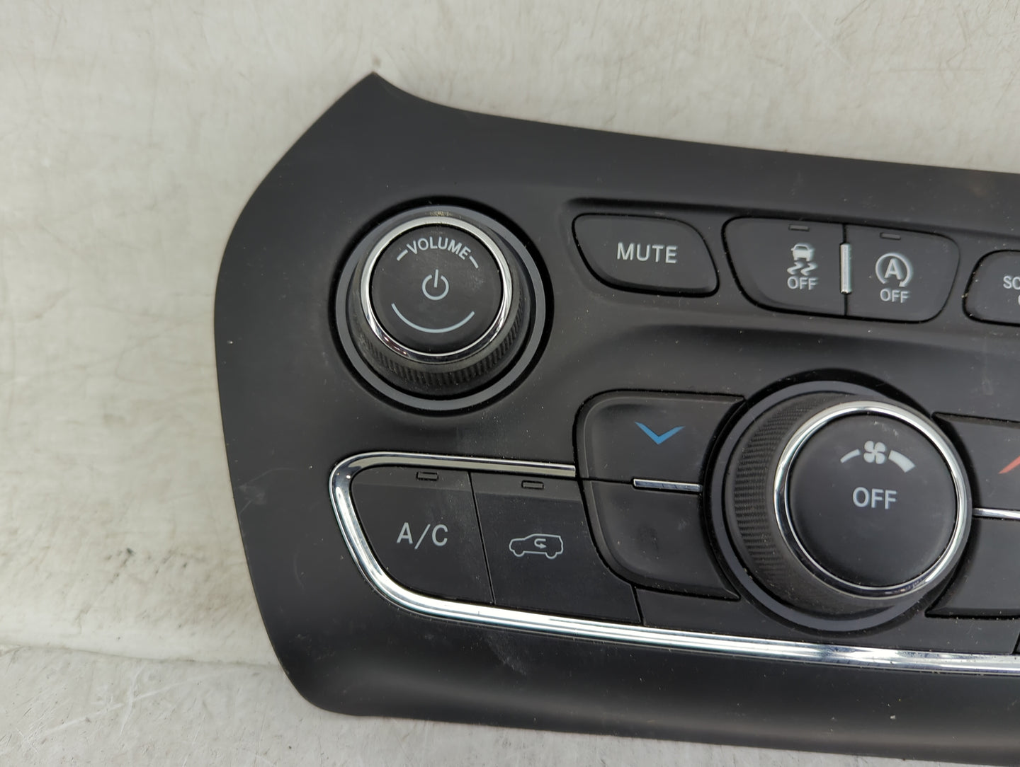 2019-2022 Jeep Cherokee Climate Control Module Temperature AC/Heater Replacement P/N:68285938AE Fits Fits 2019 2020 2021 202
