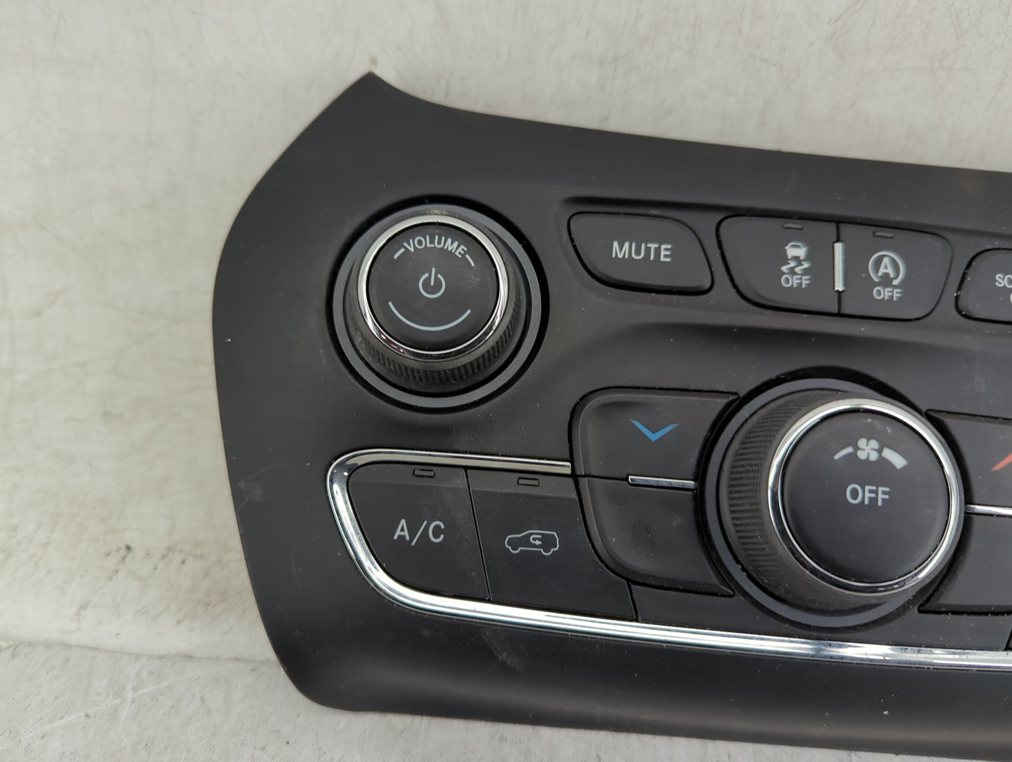2019-2022 Jeep Cherokee Climate Control Module Temperature AC/Heater Replacement P/N:68285938AE Fits Fits 2019 2020 2021 202