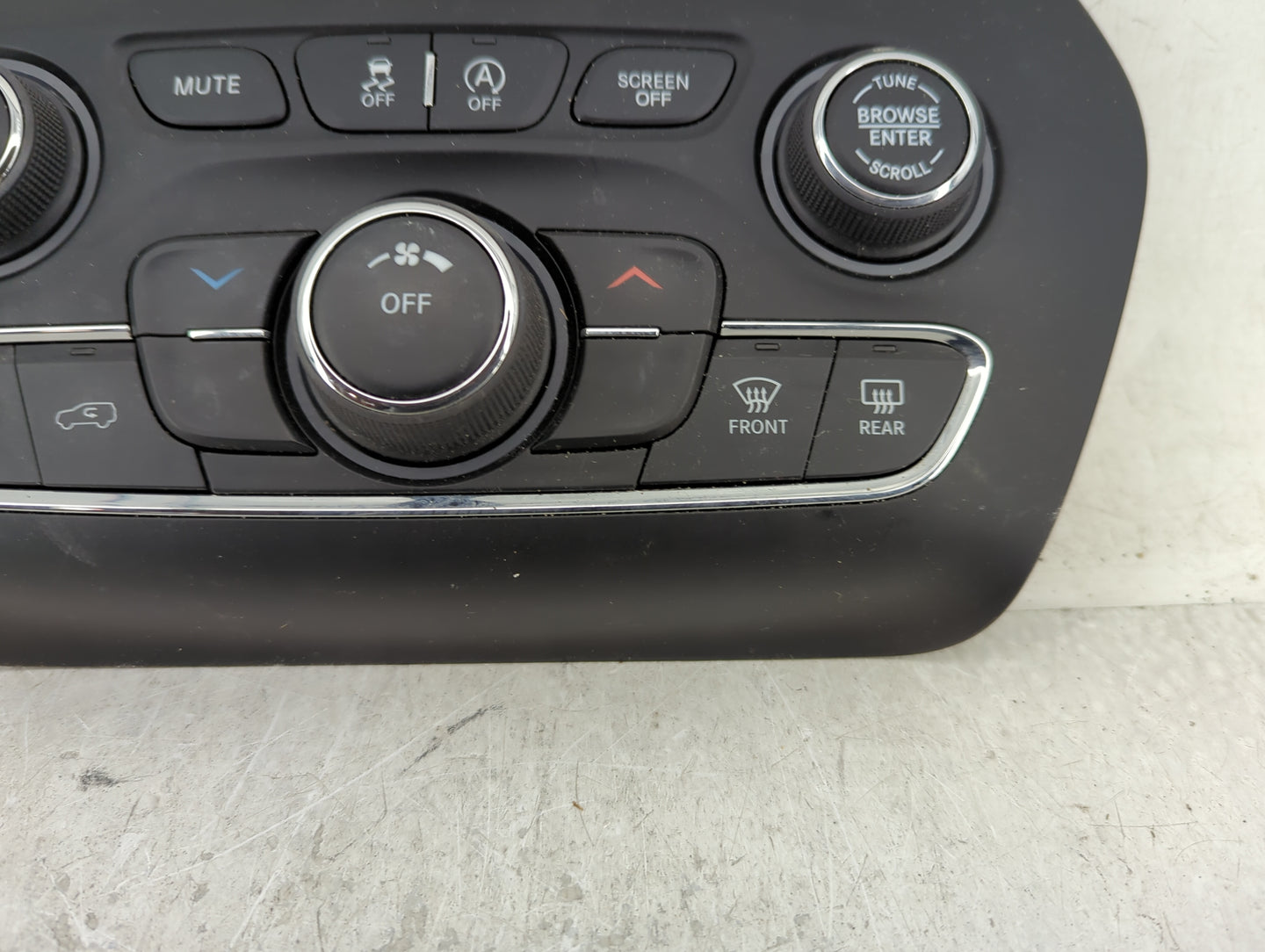 2019-2022 Jeep Cherokee Climate Control Module Temperature AC/Heater Replacement P/N:68285938AE Fits Fits 2019 2020 2021 202