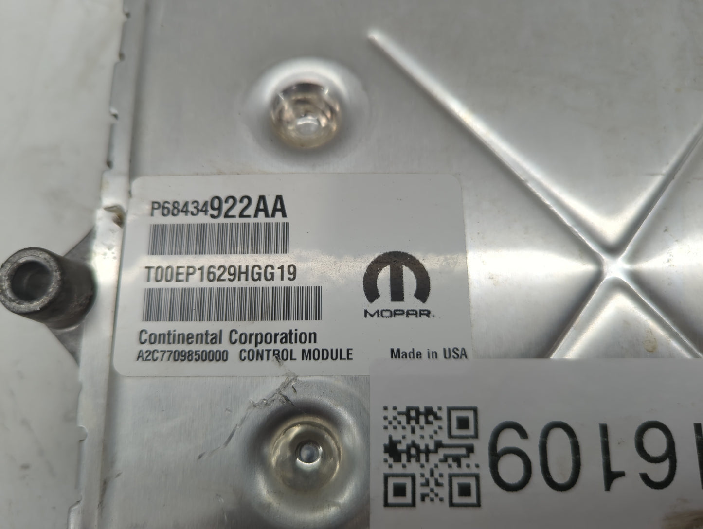 2019-2021 Jeep Cherokee PCM Engine Control Computer ECU ECM PCU OEM P/N:P68434922AA Fits Fits 2019 2020 2021 2022 OEM Used A
