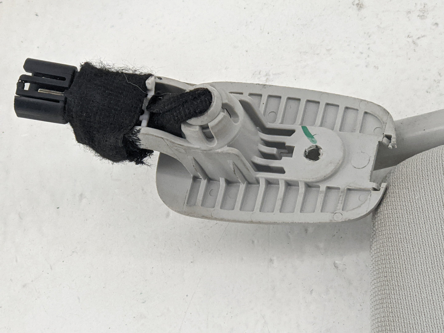 2020 Jeep Cherokee Sun Visor Shade Replacement Driver Left Mirror Fits OEM Used Auto Parts - Oemusedautoparts1.com