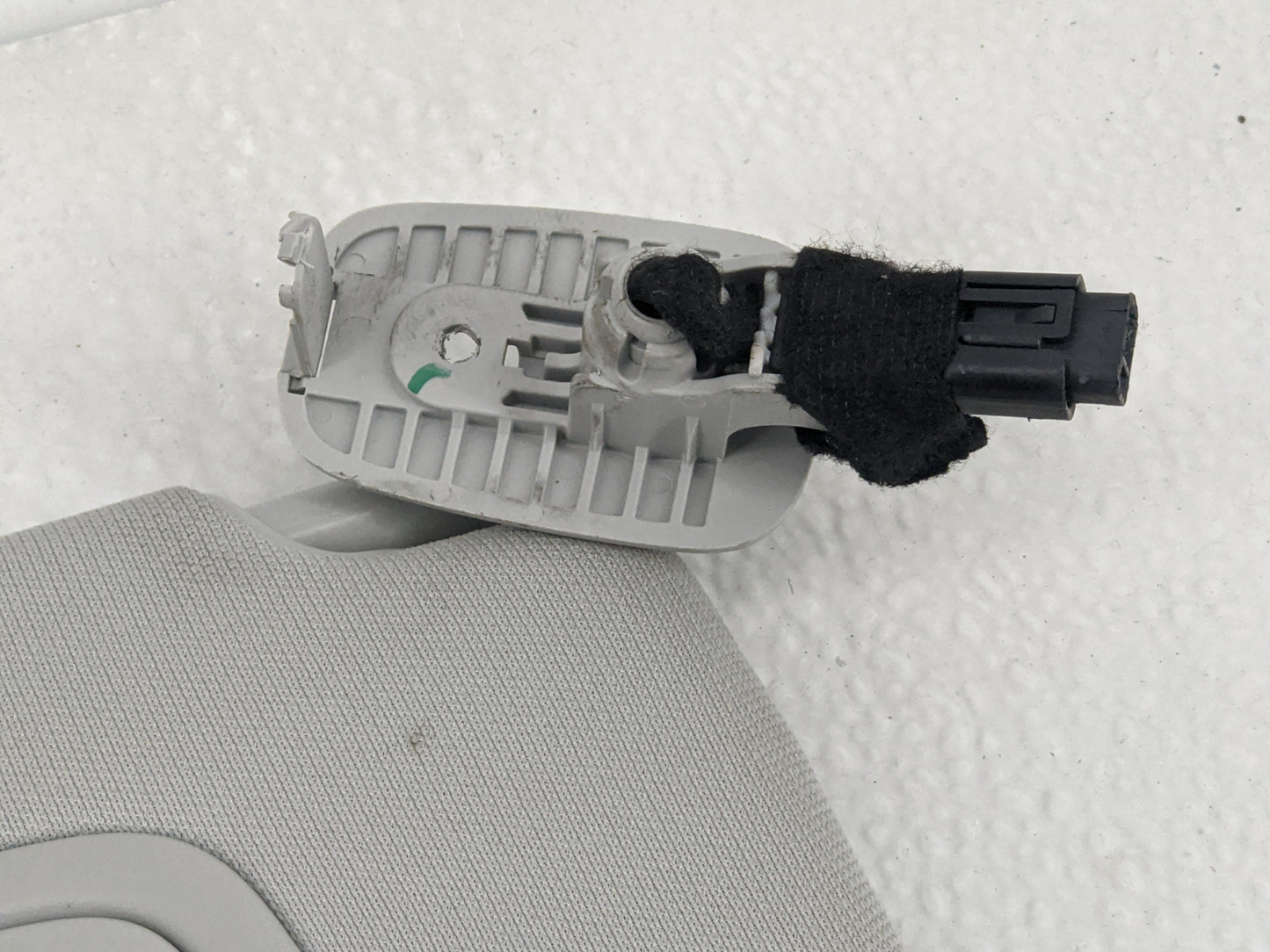 2019-2022 Jeep Cherokee Sun Visor Shade Replacement Passenger Right Mirror Fits Fits 2019 2020 2021 2022 OEM Used Auto Parts