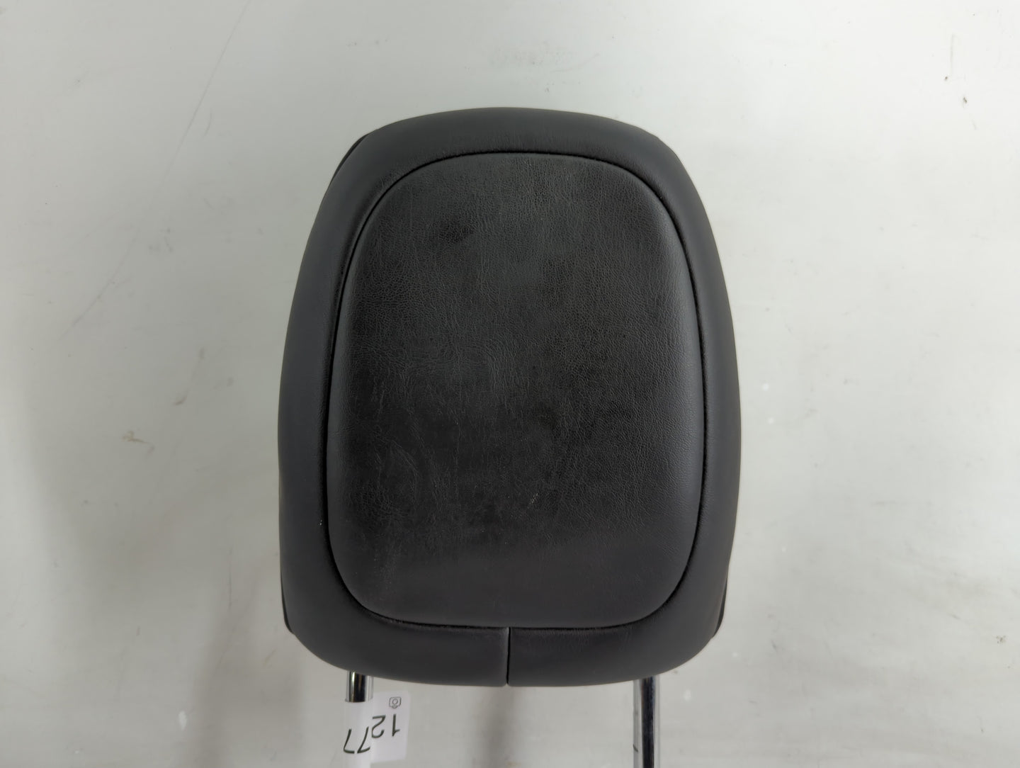 2020 Jeep Cherokee Headrest Head Rest Front Driver Passenger Seat Fits OEM Used Auto Parts - Oemusedautoparts1.com