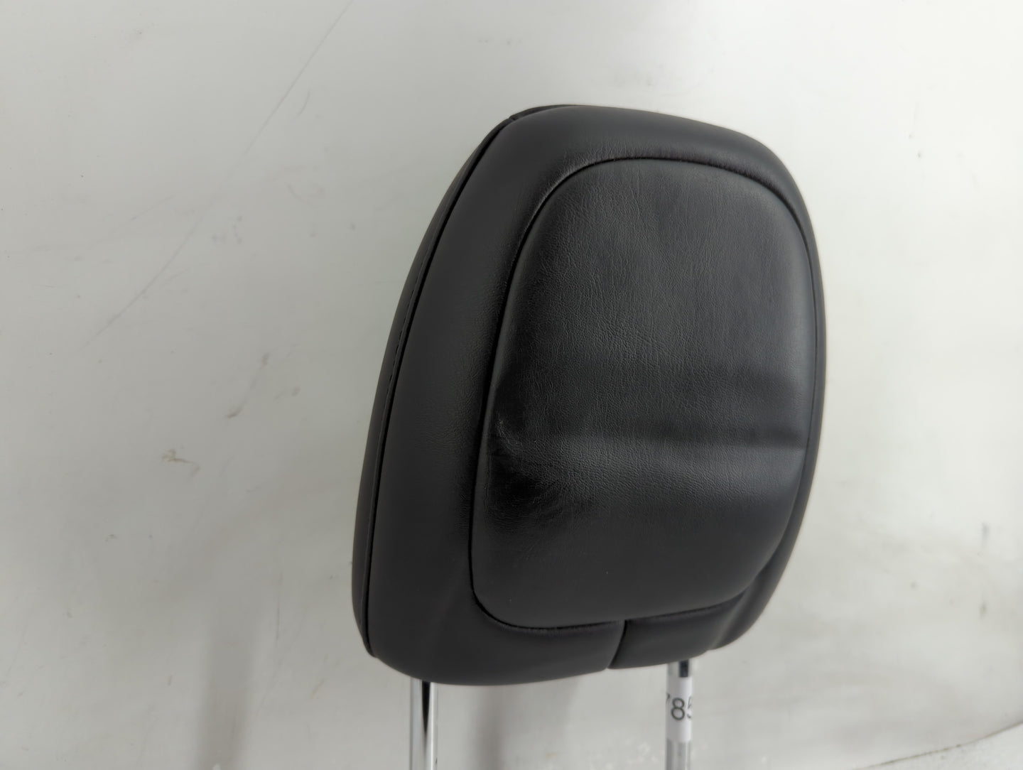 2015-2022 Jeep Cherokee Headrest Head Rest Rear Seat Fits Fits 2015 2016 2017 2018 2019 2020 2021 2022 OEM Used Auto Parts -
