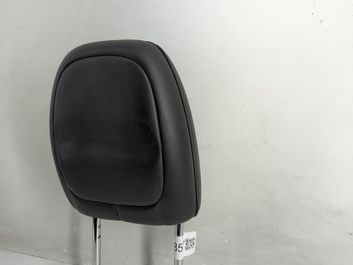 2015-2022 Jeep Cherokee Headrest Head Rest Rear Seat Fits Fits 2015 2016 2017 2018 2019 2020 2021 2022 OEM Used Auto Parts -