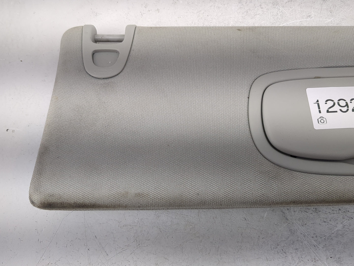 2019-2022 Jeep Cherokee Sun Visor Shade Replacement Passenger Right Mirror Fits Fits 2019 2020 2021 2022 OEM Used Auto Parts