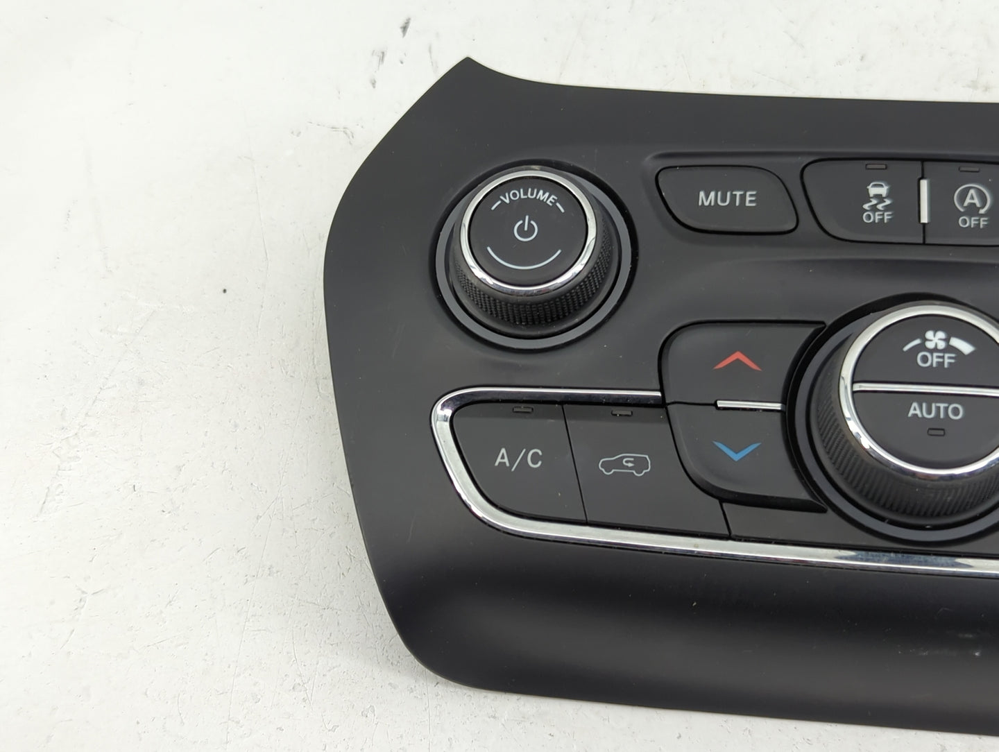 2019-2022 Jeep Cherokee Climate Control Module Temperature AC/Heater Replacement P/N:68285942AE Fits Fits 2019 2020 2021 202