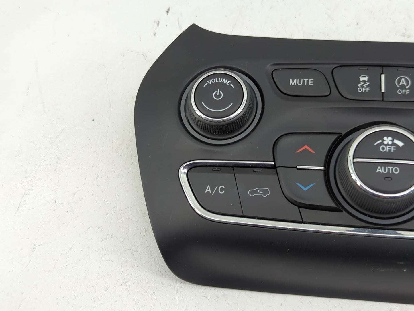 2019-2022 Jeep Cherokee Climate Control Module Temperature AC/Heater Replacement P/N:68285942AE Fits Fits 2019 2020 2021 202