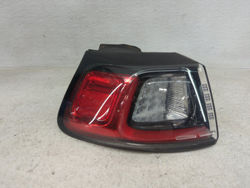 2019-2022 Jeep Cherokee Tail Light Assembly Driver Left OEM P/N:MLD6021719 MLD6021735 Fits Fits 2019 2020 2021 2022 OEM Used