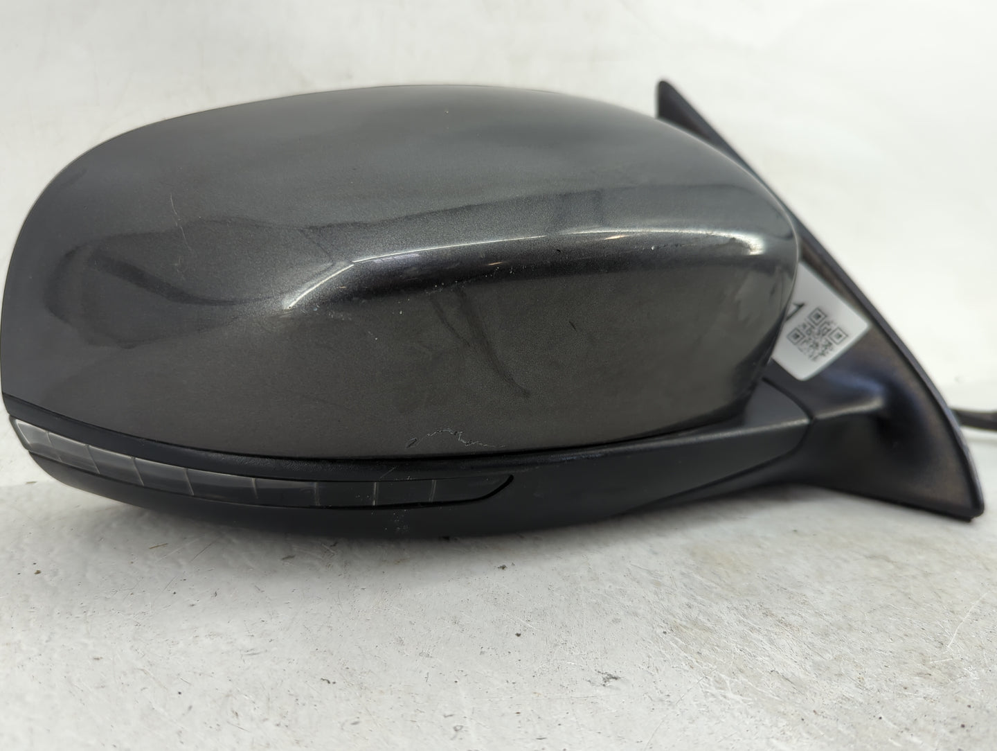 2014-2021 Jeep Cherokee Passenger Side View Mirror - Right Door Mirror OEM Used - Oemusedautoparts1.com