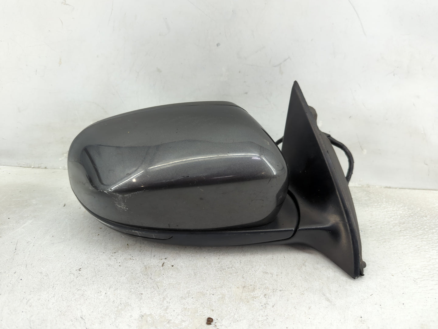 2014-2021 Jeep Cherokee Passenger Side View Mirror - Right Door Mirror OEM Used - Oemusedautoparts1.com