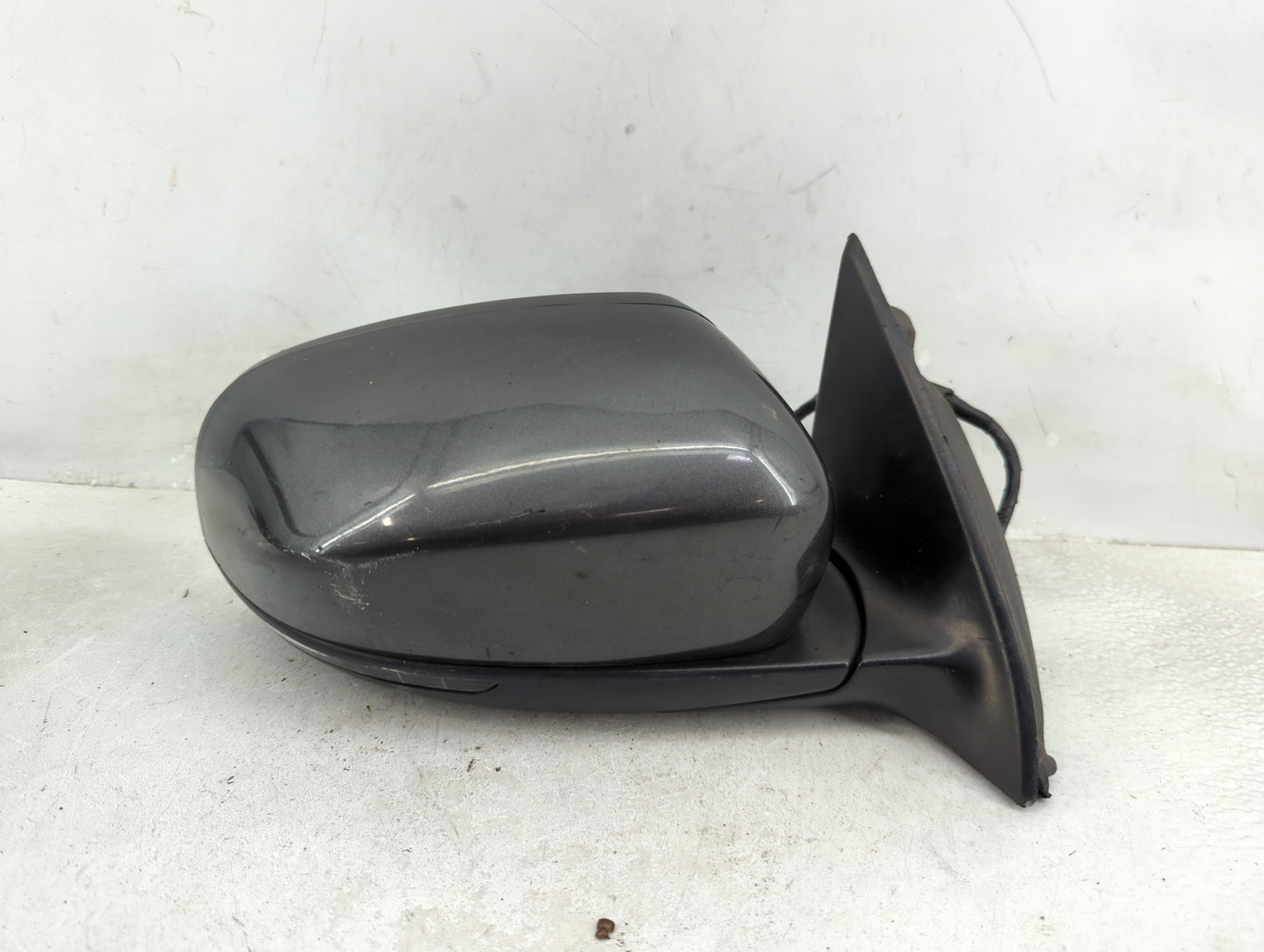 2014-2021 Jeep Cherokee Passenger Side View Mirror - Right Door Mirror OEM Used - Oemusedautoparts1.com