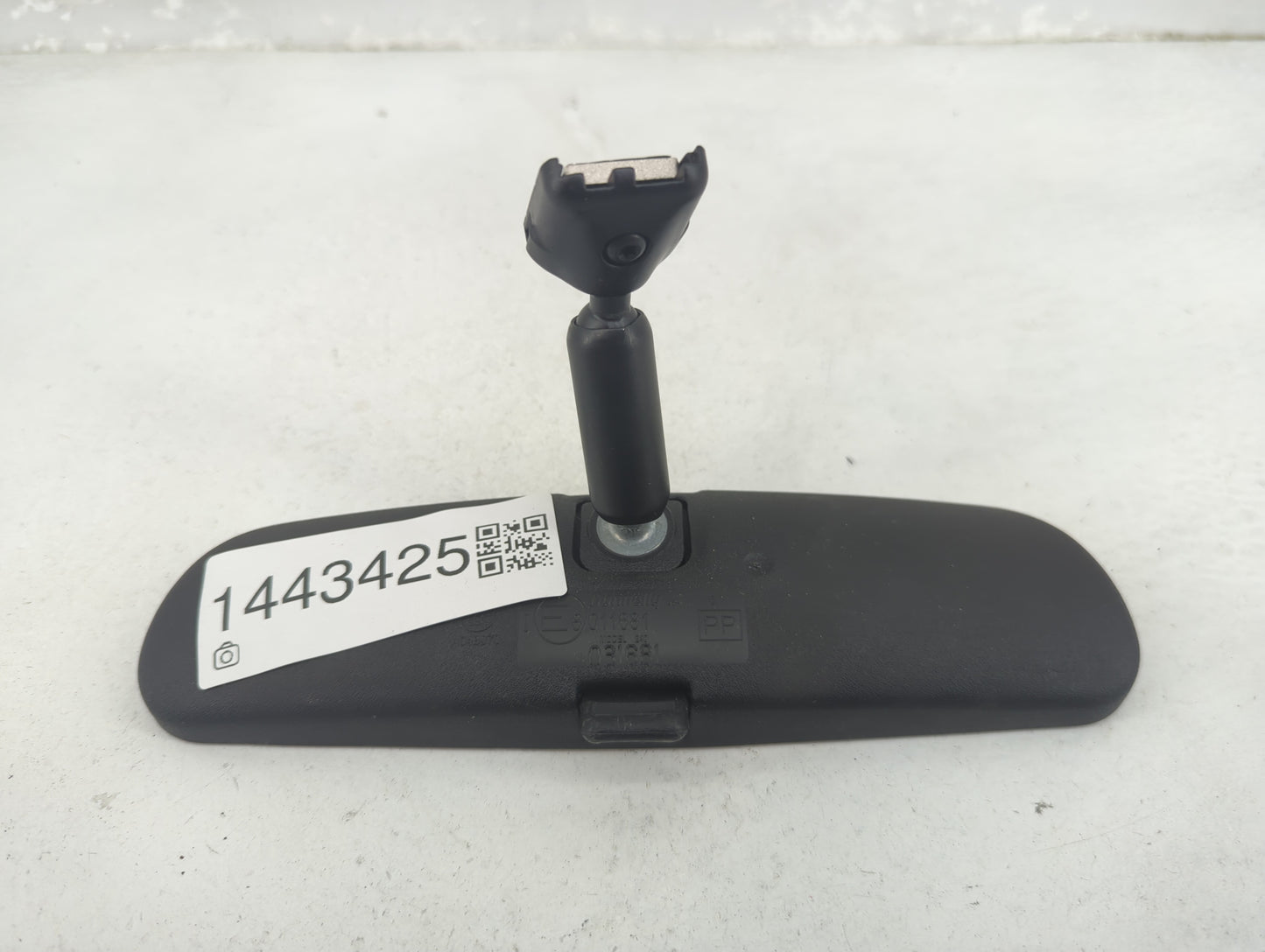 2020 Jeep Cherokee Interior Rear View Mirror Replacement OEM Fits OEM Used Auto Parts - Oemusedautoparts1.com