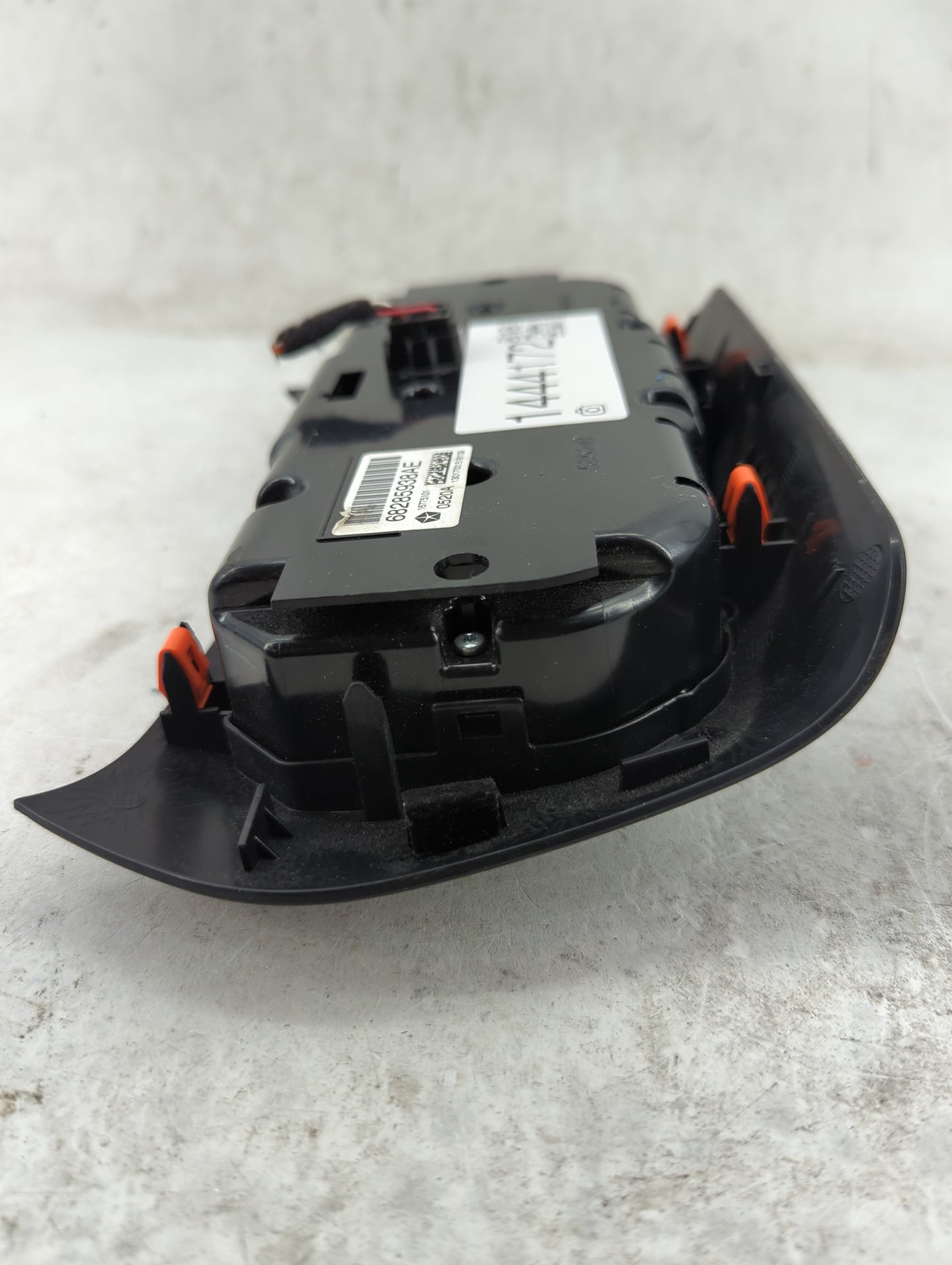 2019-2022 Jeep Cherokee Climate Control Module Temperature AC/Heater Replacement P/N:68285938AE Fits Fits 2019 2020 2021 202