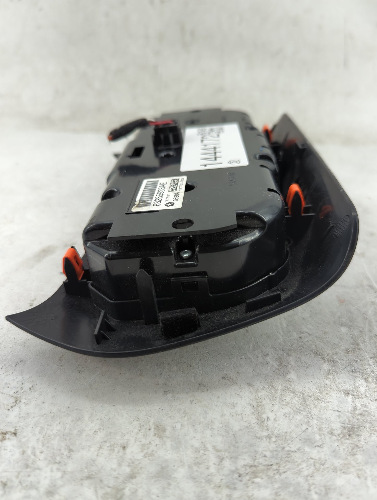 2019-2022 Jeep Cherokee Climate Control Module Temperature AC/Heater Replacement P/N:68285938AE Fits Fits 2019 2020 2021 202