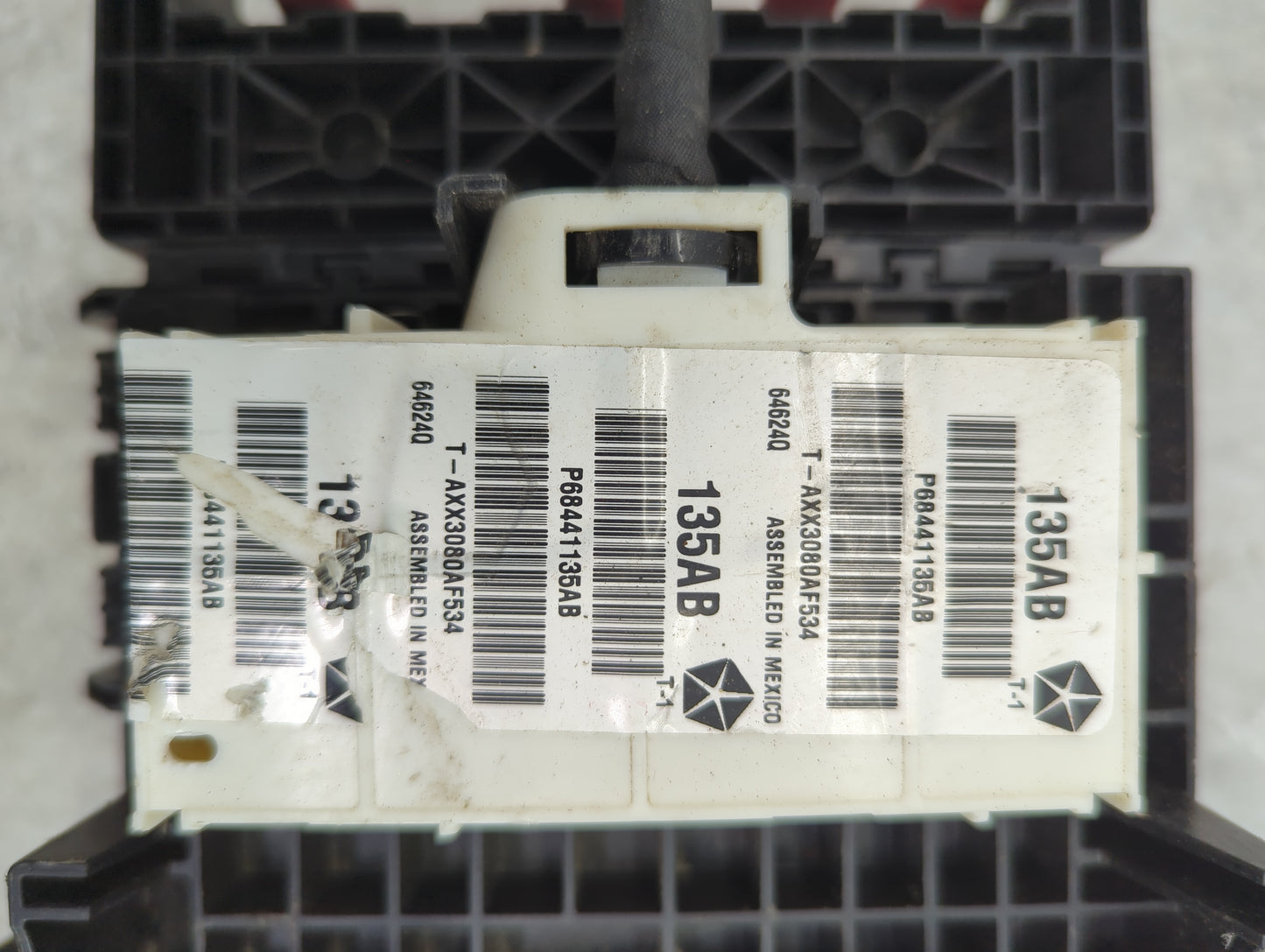 2020-2021 Jeep Cherokee Fusebox Fuse Box Relay Module Tipm - Oemusedautoparts1.com