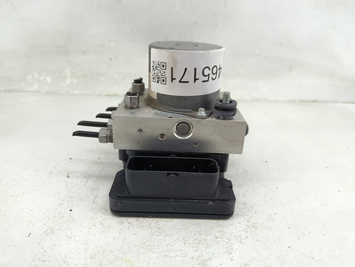 2020 Jeep Cherokee Anti-Lock Brake ABS Pump Module Actuator OEM P/N:P68466260AB 68466260AB Fits OEM Used Auto Parts - Oemuse
