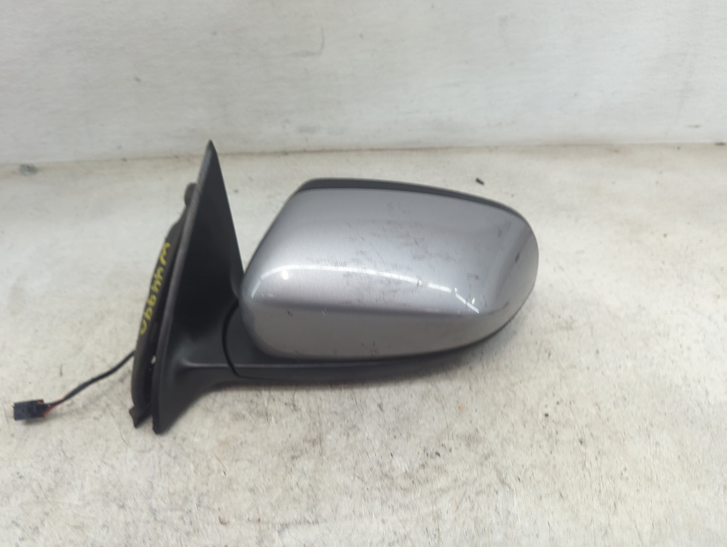 2014-2021 Jeep Cherokee Driver Side View Mirror - Left Door Mirror OEM Used - Oemusedautoparts1.com