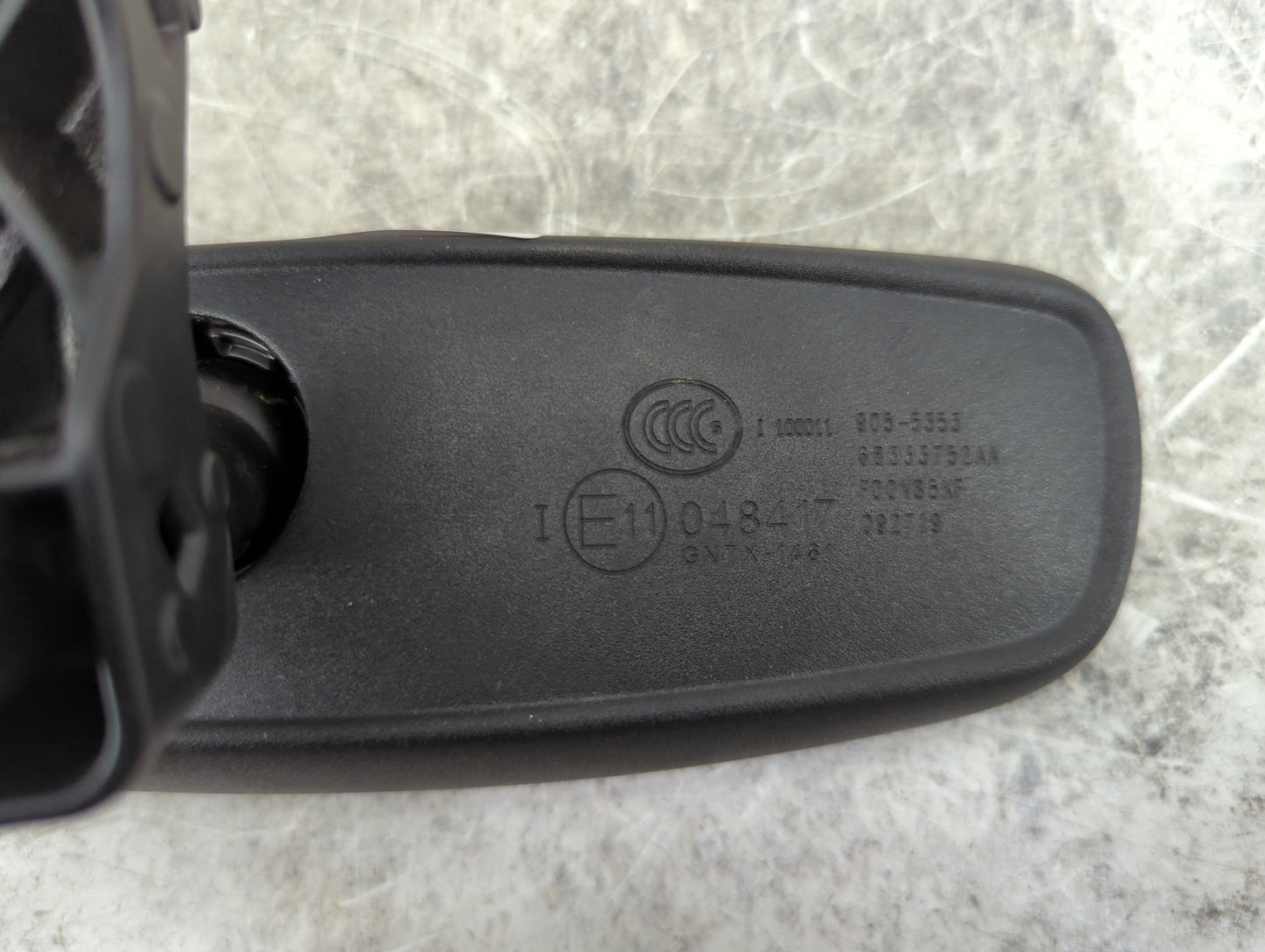 2019-2022 Jeep Cherokee Interior Rear View Mirror Replacement OEM P/N:GNTX-1461 68333752AN Fits Fits 2019 2020 2021 2022 OEM
