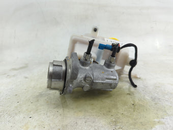 compare product 2019-2022 Jeep Cherokee Brake Master Cylinder 1490728