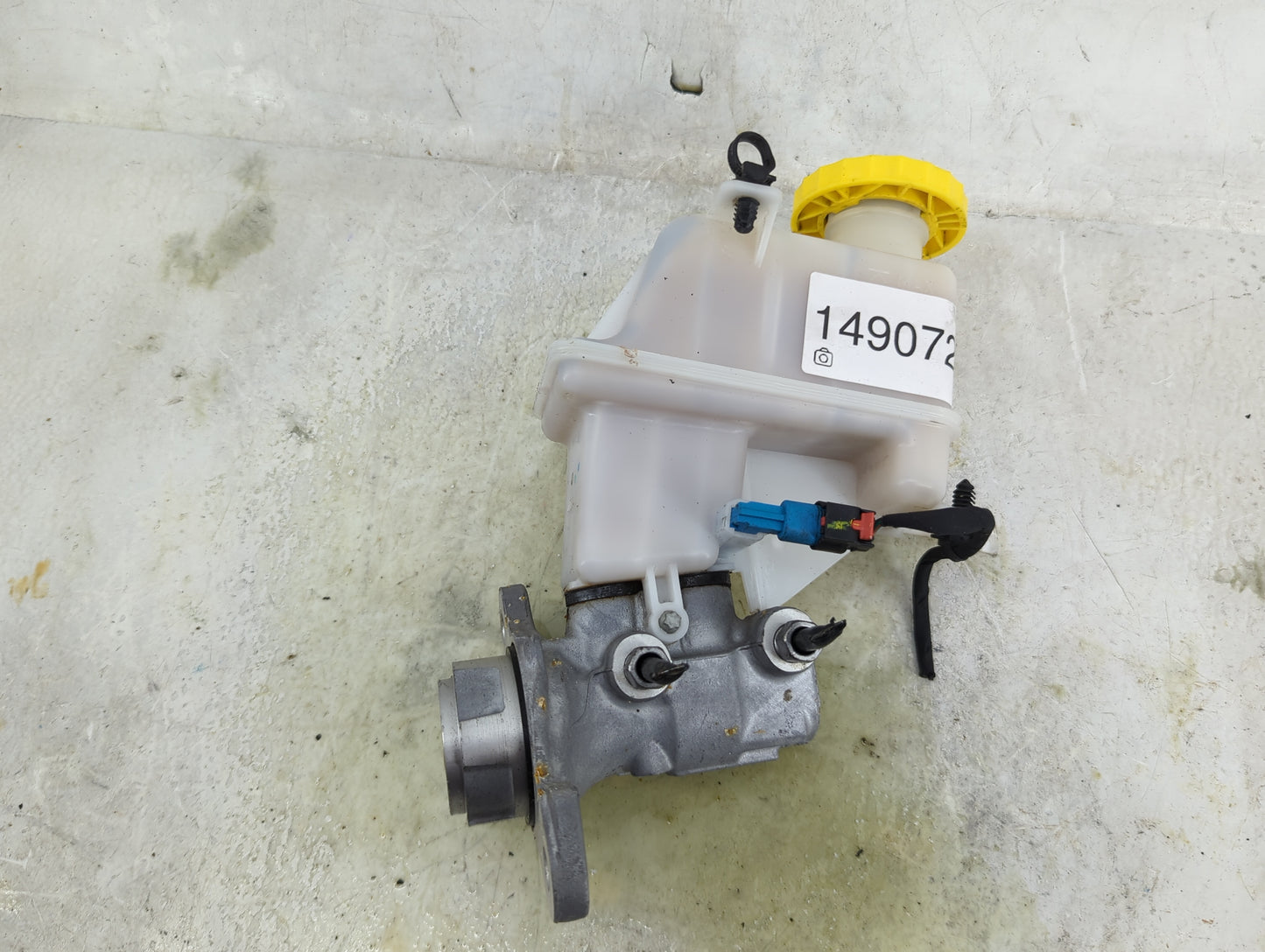 2019-2022 Jeep Cherokee Brake Master Cylinder 1490728 - Oemusedautoparts1.com