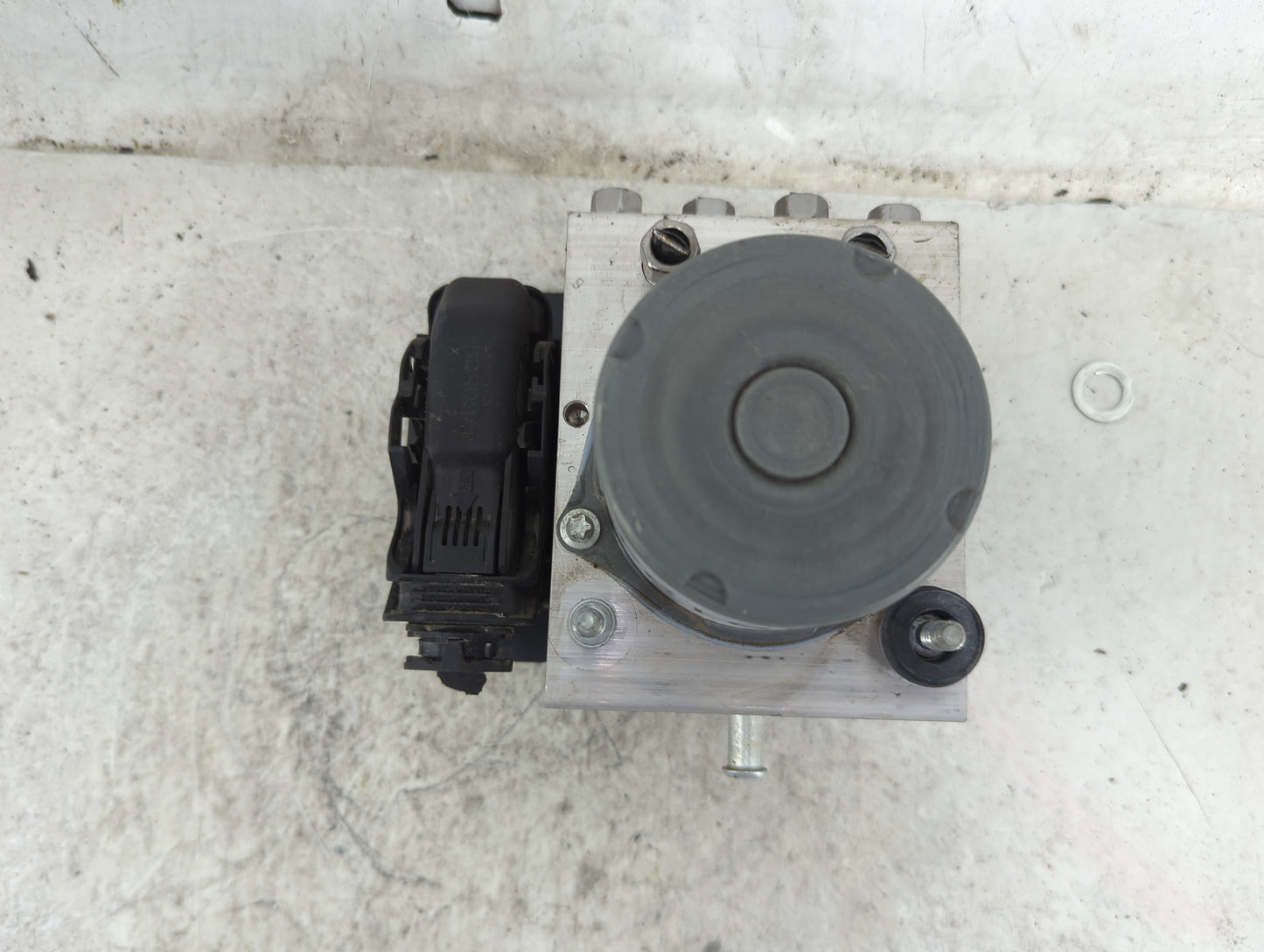 2020 Jeep Cherokee ABS Pump Control Module Replacement P/N:P68496260AB 68496260AB Fits OEM Used Auto Parts - Oemusedautopart